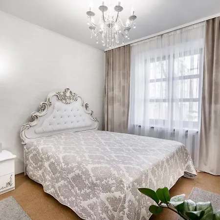 Апартаменты На Проспекте Независимости 13 Apartment