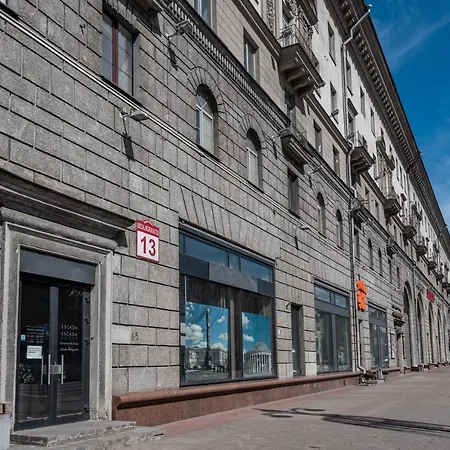 Апартаменты На Проспекте Независимости 13 *