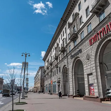 Apartment Апартаменты На Проспекте Независимости 13 *